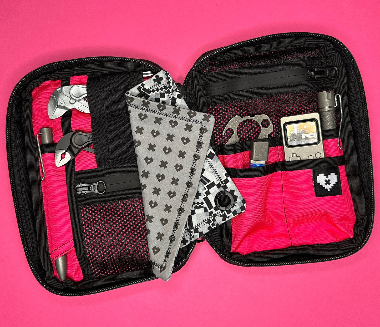 Item Pouch: Hot Pink