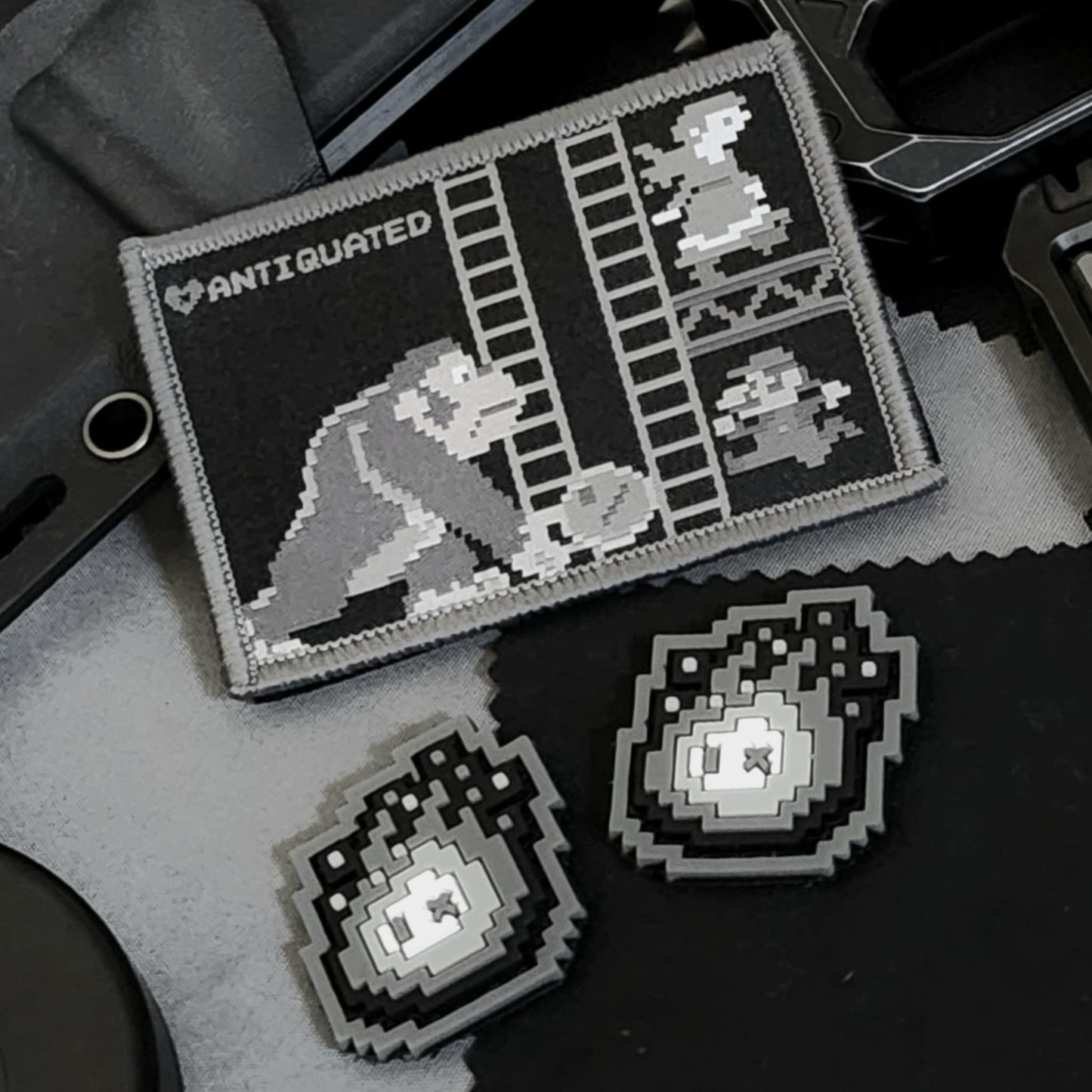 Kong Boy GreyScale Set