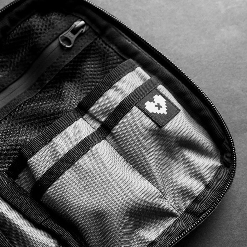 Item Pouch: MonoChrome